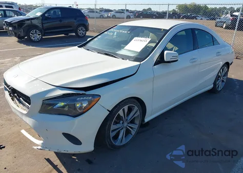 2017 Mercedes-Benz Cla 250 4Matic z USA, uszkodzony, nr VIN WDDSJ4GB4HN401480